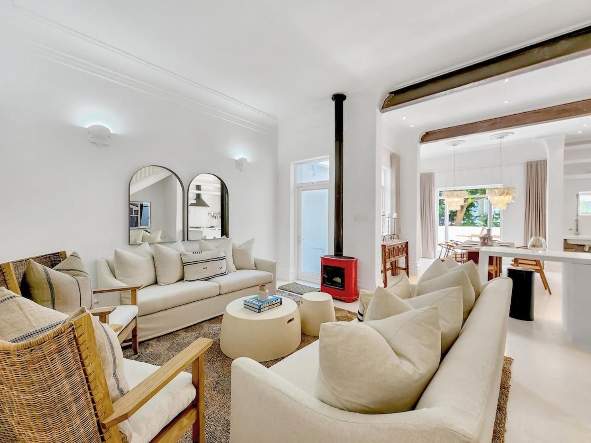 Tranquil Family In Point Cape Town